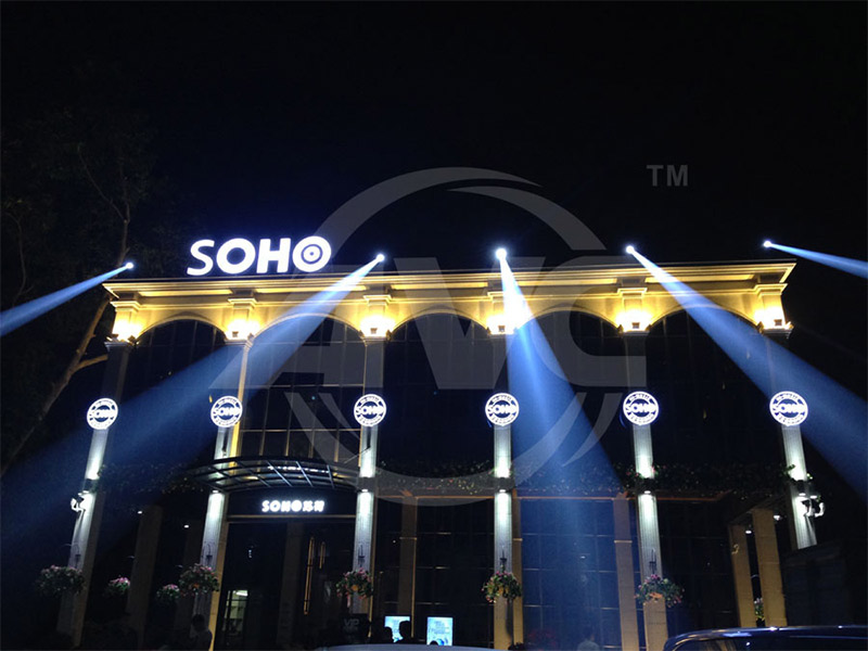 AVQLIGHT sert le marché de la location et de l'installation des concerts