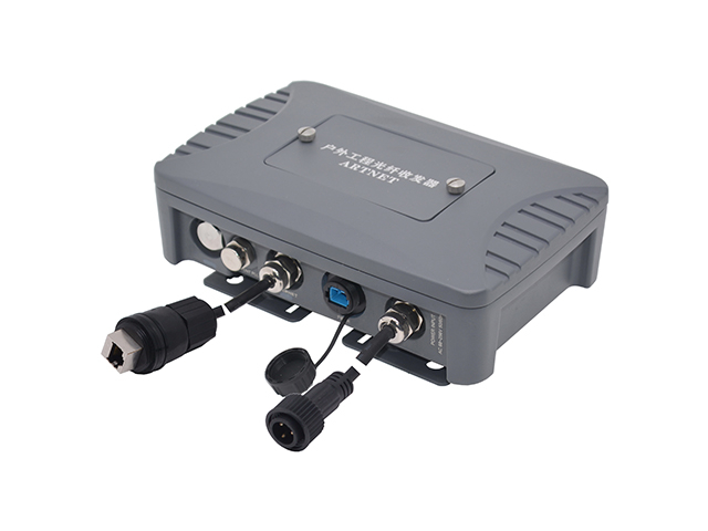 Signal de fibre optique étanche au convertisseur Artnet ， Signal de fibre optique imperméable extérieur à Artnet à DMX512