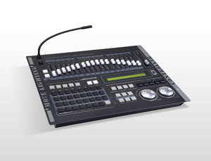 Console d'éclairage SuperPro512